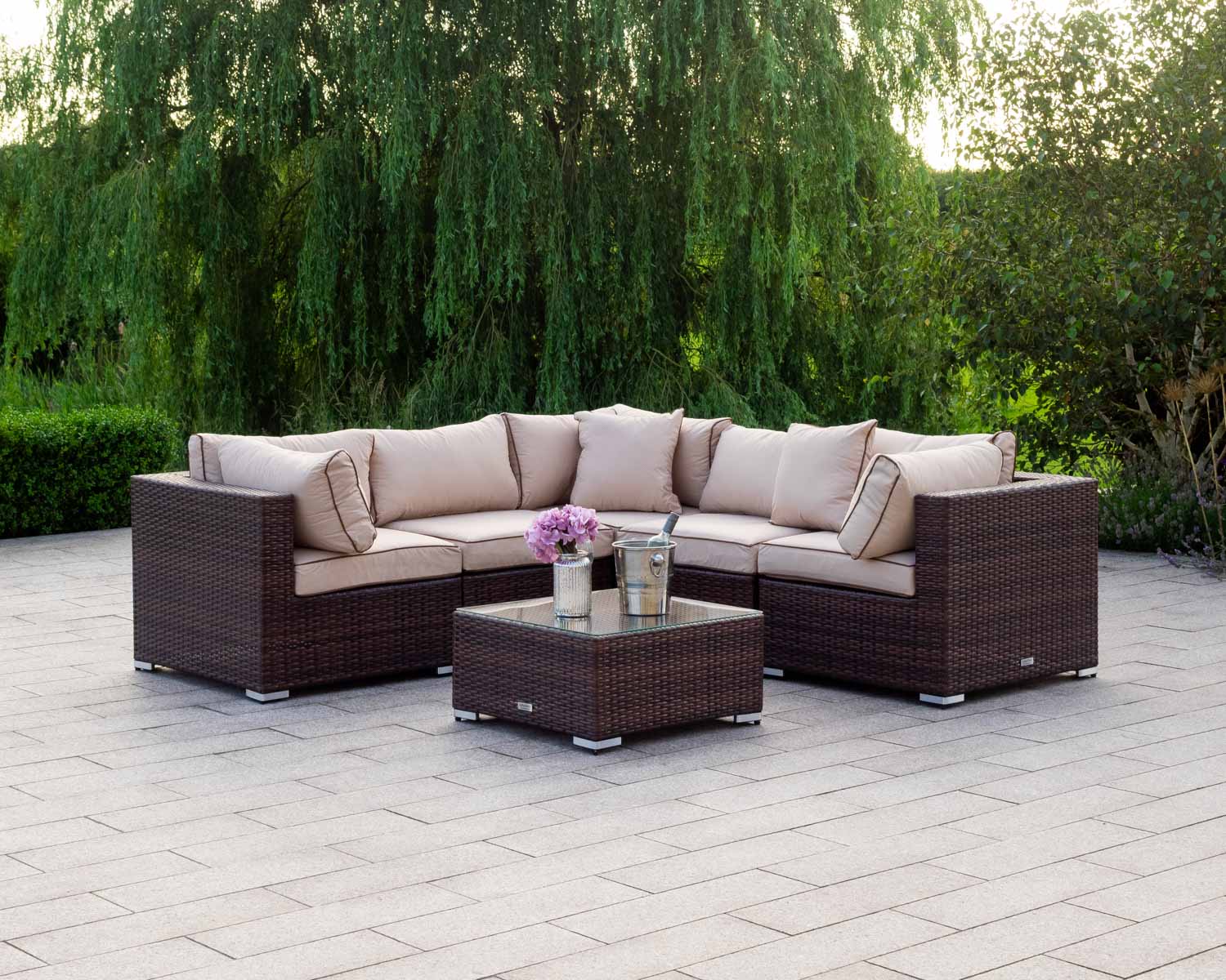 Rattan Garden Corner Sofa Set in Brown - 6 Piece - Florida - Rattan